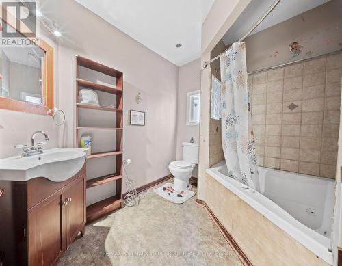 778 Sheppard Avenue, Georgina, ON - Indoor Photo Showing Bathroom