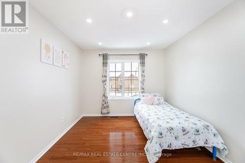 86 Summerdale Crescent, Brampton, ON - Indoor Photo Showing Bedroom