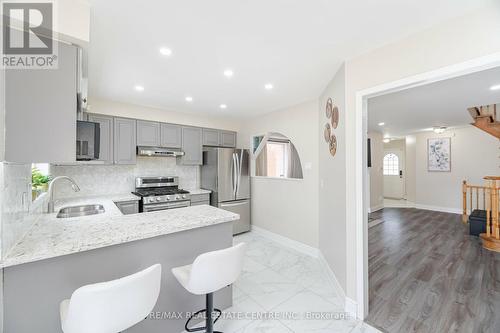 86 Summerdale Crescent, Brampton, ON - Indoor Photo Showing Kitchen With Double Sink