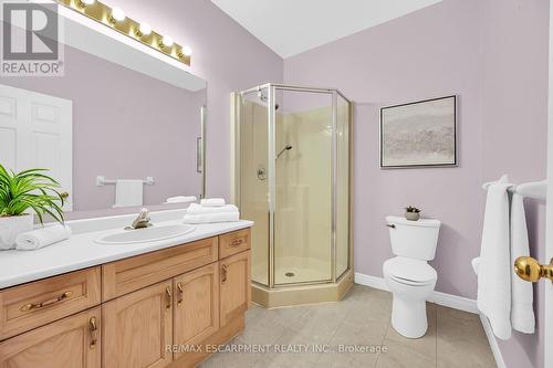 54 Greentrail Drive, Hamilton, ON - Indoor Photo Showing Bathroom