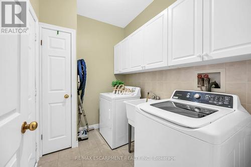 54 Greentrail Drive, Hamilton, ON - Indoor Photo Showing Laundry Room