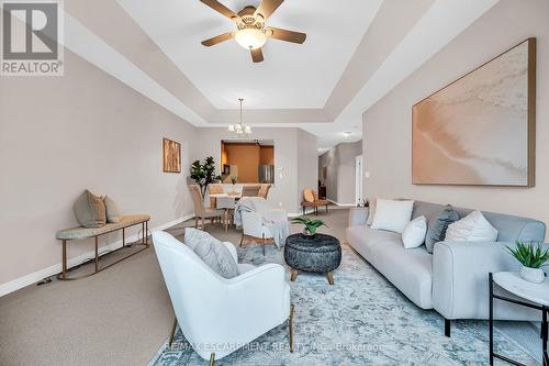 54 Greentrail Drive, Hamilton, ON - Indoor Photo Showing Living Room