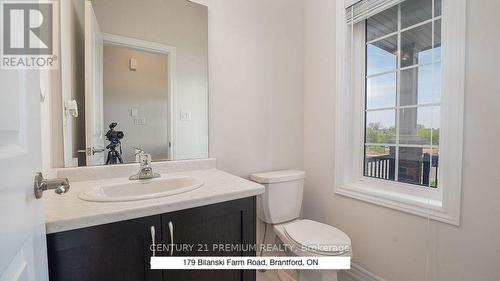 179 Bilanski Farm Road, Brantford, ON - Indoor Photo Showing Bathroom