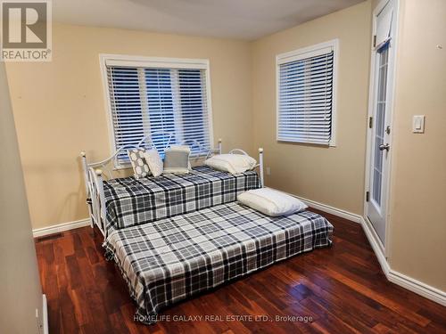 55 Cedar Crest Beach Road, Clarington, ON - Indoor Photo Showing Bedroom