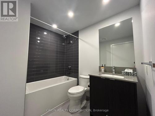 2904 - 4130 Parkside Village Drive, Mississauga, ON - Indoor Photo Showing Bathroom