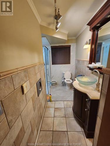 1550 Roxborough Boulevard Unit# Upper, Windsor, ON - Indoor Photo Showing Bathroom