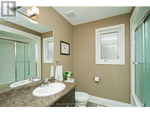 6502 Desanka Avenue, Niagara Falls, ON - Indoor Photo Showing Bathroom