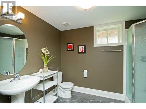 6502 Desanka Avenue, Niagara Falls, ON - Indoor Photo Showing Bathroom