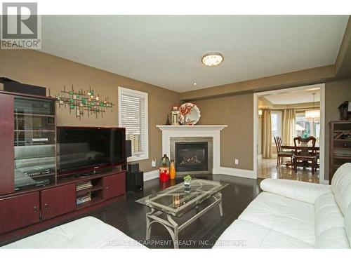 6502 Desanka Avenue, Niagara Falls, ON - Indoor Photo Showing Living Room With Fireplace