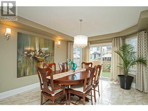 6502 Desanka Avenue, Niagara Falls, ON - Indoor Photo Showing Dining Room