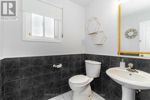 7 Keily Crescent, Caledon, ON - Indoor Photo Showing Bathroom