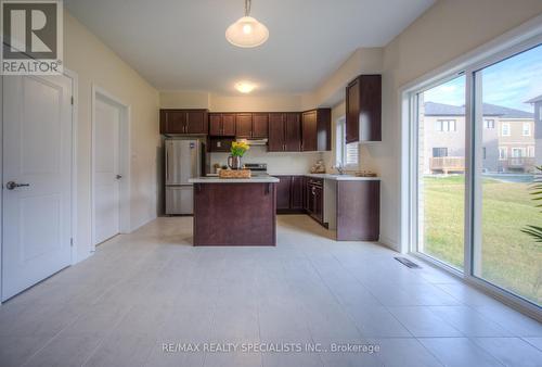 4 Poole Street, Brantford, ON - Indoor Photo Showing Kitchen