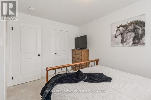 30 - 690 Broadway, Orangeville, ON - Indoor Photo Showing Bedroom