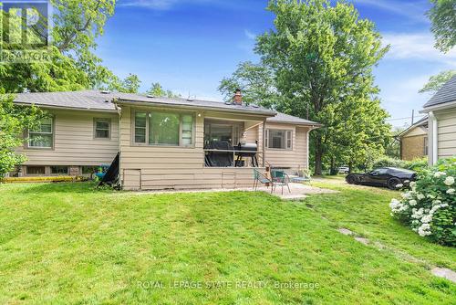 2 Mountain Brow Boulevard, Hamilton, ON - Outdoor With Deck Patio Veranda With Exterior