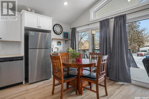 8 Hordern Street, Shields, SK - Indoor