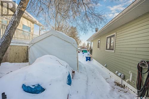 8 Hordern Street, Shields, SK - Outdoor With Exterior