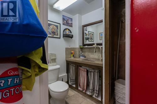 2199 Mamette Avenue, Merritt, BC - Indoor Photo Showing Bathroom