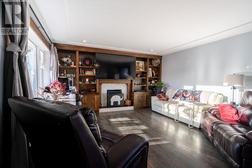 2199 Mamette Avenue, Merritt, BC - Indoor Photo Showing Living Room With Fireplace