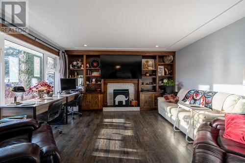 2199 Mamette Avenue, Merritt, BC - Indoor With Fireplace