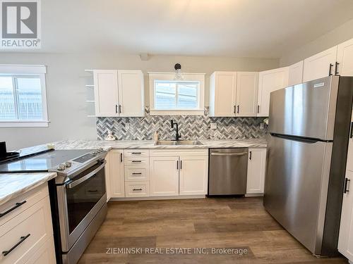 287 Birch Street S, Timmins (Ts - Se), ON - Indoor Photo Showing Kitchen