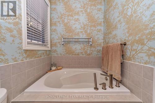 2625 Tempo Drive, North Grenville, ON - Indoor Photo Showing Bathroom