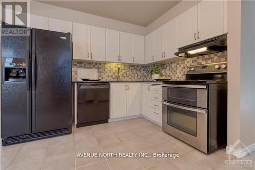 54 Pinetrail Crescent, Ottawa, ON - Indoor Photo Showing Kitchen