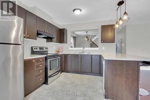 1814 Maple Grove Road N, Ottawa, ON - Indoor Photo Showing Kitchen