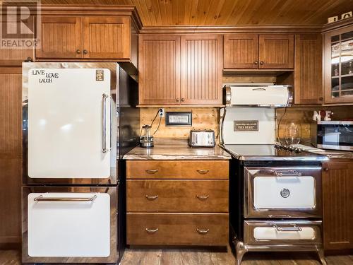 9 Molliers Extension, Grand Bank, NL - Indoor Photo Showing Kitchen