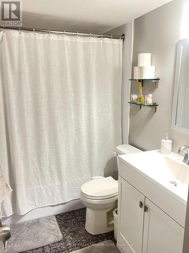 702 - 1105 Jalna Boulevard, London, ON - Indoor Photo Showing Bathroom