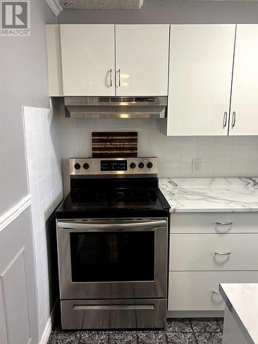 702 - 1105 Jalna Boulevard, London, ON - Indoor Photo Showing Kitchen