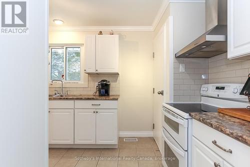 300 Minnesota Street, Collingwood, ON - Indoor Photo Showing Kitchen