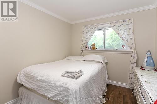 300 Minnesota Street, Collingwood, ON - Indoor Photo Showing Bedroom