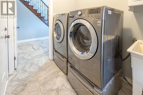 4 Clairfields Drive W, Guelph (Clairfields), ON - Indoor Photo Showing Laundry Room