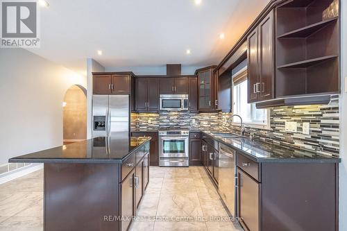 4 Clairfields Drive W, Guelph (Clairfields), ON - Indoor Photo Showing Kitchen With Double Sink With Upgraded Kitchen