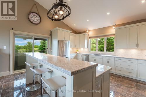 160 Robertson Avenue, Meaford, ON - Indoor Photo Showing Kitchen With Upgraded Kitchen