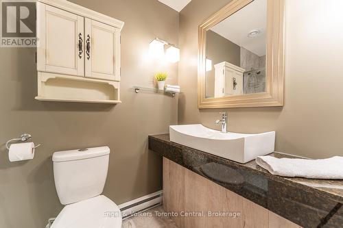 160 Robertson Avenue, Meaford, ON - Indoor Photo Showing Bathroom