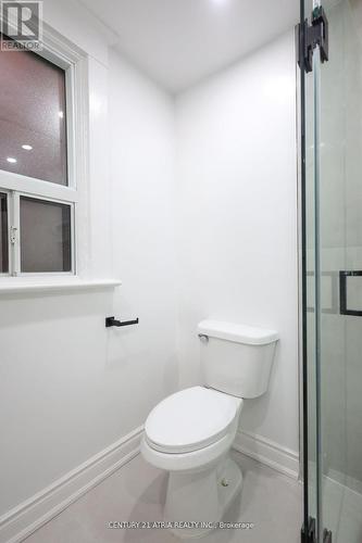 3 - 605 College Street, Toronto, ON - Indoor Photo Showing Bathroom