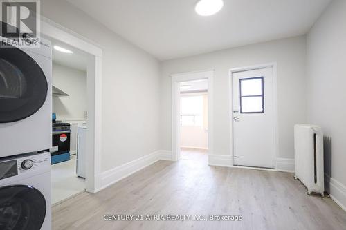 3 - 605 College Street, Toronto, ON - Indoor Photo Showing Laundry Room