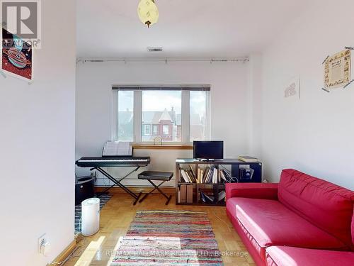 395 Crawford Street, Toronto, ON - Indoor Photo Showing Living Room