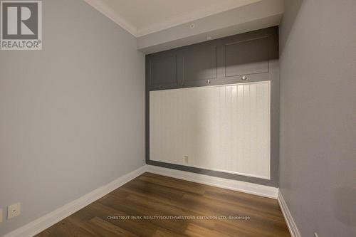 1008 - 70 Temperance Street, Toronto, ON - Indoor Photo Showing Other Room