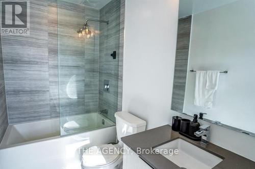 915 - 120 Parliament Street, Toronto, ON - Indoor Photo Showing Bathroom