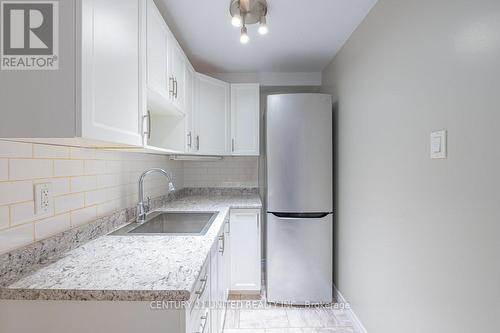 606 Goodwin Terrace, Peterborough (Monaghan), ON - Indoor Photo Showing Kitchen