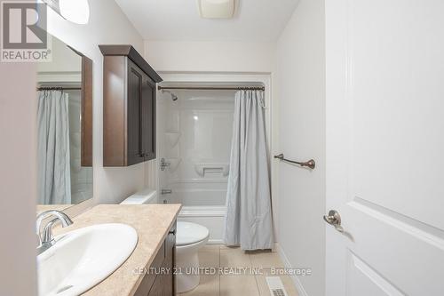 606 Goodwin Terrace, Peterborough (Monaghan), ON - Indoor Photo Showing Bathroom