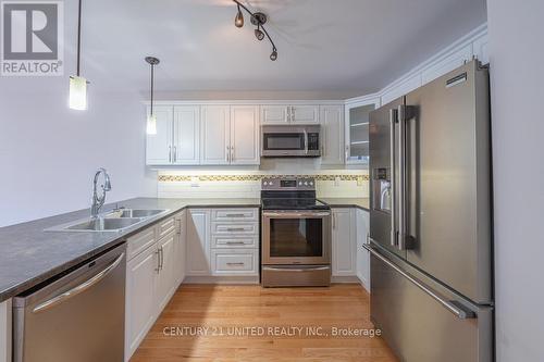 606 Goodwin Terrace, Peterborough (Monaghan), ON - Indoor Photo Showing Kitchen With Double Sink