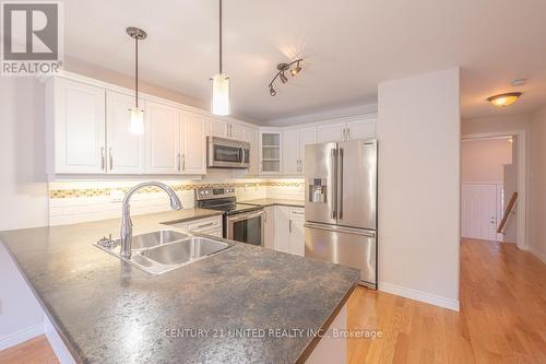 606 Goodwin Terrace, Peterborough (Monaghan), ON - Indoor Photo Showing Kitchen With Double Sink With Upgraded Kitchen