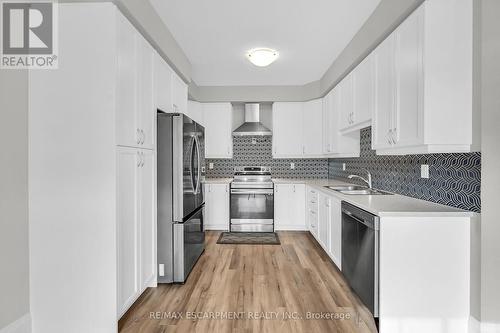 26 - 305 Garner Road W, Hamilton, ON - Indoor Photo Showing Kitchen With Double Sink With Upgraded Kitchen