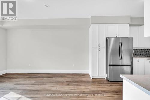 26 - 305 Garner Road W, Hamilton, ON - Indoor Photo Showing Kitchen