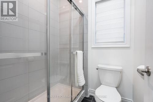 158 Agro Street, Hamilton, ON - Indoor Photo Showing Bathroom