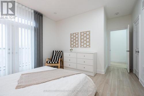 158 Agro Street, Hamilton, ON - Indoor Photo Showing Bedroom