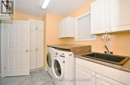 15 Creanona Boulevard, Hamilton, ON - Indoor Photo Showing Laundry Room